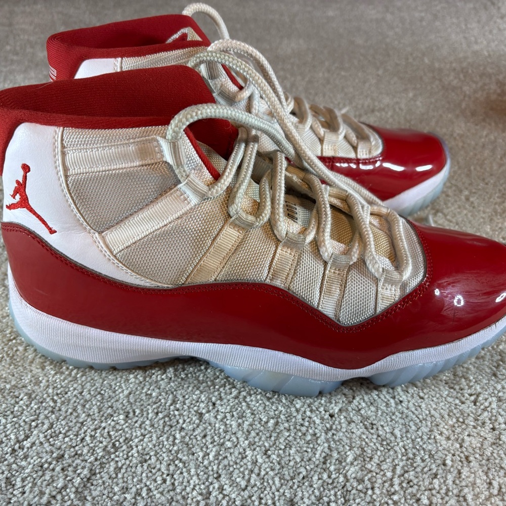 Nike Air Jordan 11 Retro High Cherry Varsity Red Men 10.5 Sneakers CT8012-116